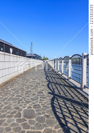 Handa Canal in Autumn, the town of storehouses, Handa City, Aichi Prefecture 121581835