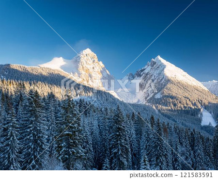 冬季雪山 冬季雪山 121583591