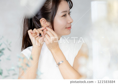 少婦，美人像』 121583884