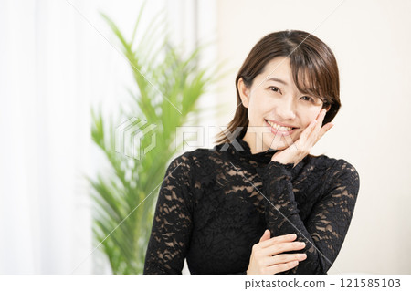 美麗微笑的女人 美麗微笑的女人 121585103