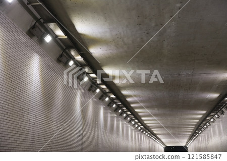 車行地下道 121585847