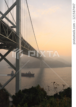 從壇浦停車場看到的關門大橋 從壇浦停車場看到的關門大橋 121587447