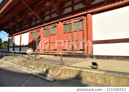 Toji auditorium 121588312