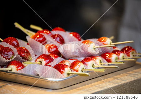 甜甜的口感：誘人的草糖葫蘆 121588540