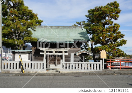 靜岡縣燒津市燒津港週邊的船平神社風景 靜岡縣燒津市燒津港週邊的船平神社風景 121591531