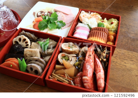 Japanese New Year dishes 121592496