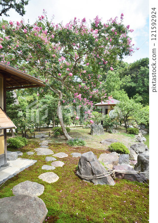 The gazebo of Shusuitei in Kyoto Imperial Palace 121592924