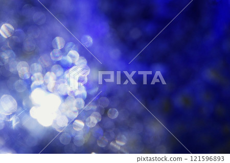 Reflected light of glass crafts 121596893