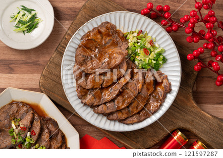 牛腱 牛肉 台灣 食物 Braised beef shank 牛すね肉 牛腱 牛肉 台灣 食物 Braised beef shank 牛すね肉 121597287
