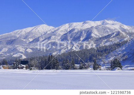 只見線和森門岳的雪景 121598736