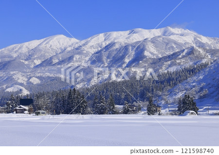 只見線和森門岳的雪景 121598740