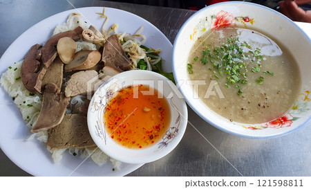 Vietnamese Pork Offal Porridge And Fine Rice Vermicelli. Vietnamese Pork Offal Porridge And Fine Rice Vermicelli. 121598811