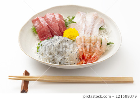 Assorted sashimi on white background 121599379