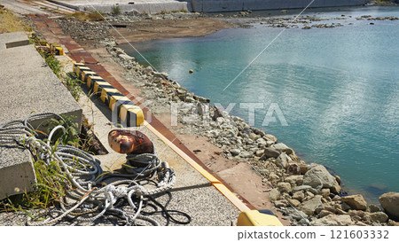 Damage caused by the Noto Peninsula earthquake (Uplift of Kaiso fishing port in Wajima City, Ishikawa Prefecture) 121603332