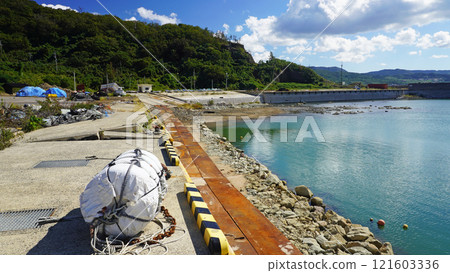 Damage caused by the Noto Peninsula earthquake (Uplift of Kaiso fishing port in Wajima City, Ishikawa Prefecture) 121603336