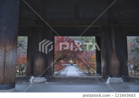 Nanzenji Temple: Autumn leaves along the approach and the lecture hall as seen from the Sanmon gate 1 Nanzenji Temple: Autumn leaves along the approach and the lecture hall as seen from the Sanmon gate 1 121603683