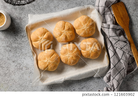 freshly baked bread buns 121603902