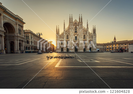 Wonderful Milan Duomo gothic cathedral at sunrise Wonderful Milan Duomo gothic cathedral at sunrise 121604828