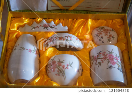 Chinese temple pagoda in Kota Kinabalu City, Sabah Malaysia Chinese temple pagoda in Kota Kinabalu City, Sabah Malaysia 121604858