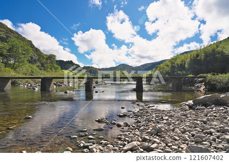 [Mukai Hirose Submerged Bridge (Shimanto River)] Hirose, Shimanto Town, Takaoka District, Kochi Prefecture 121607402
