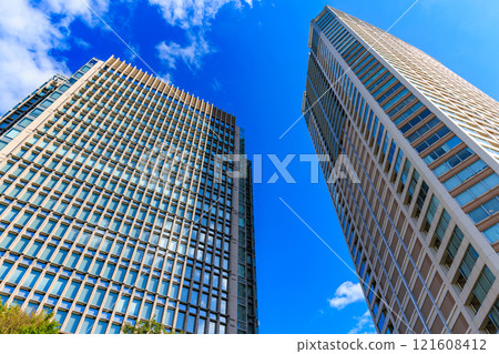 Tokyo, Minato Ward, urban landscape: Park Court Akasaka The Tower and Akasaka Garden City Tokyo, Minato Ward, urban landscape: Park Court Akasaka The Tower and Akasaka Garden City 121608412