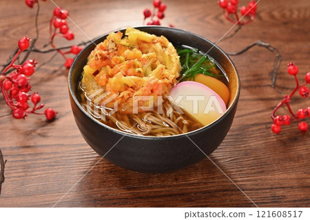 天婦羅蕎麥麵、天婦羅蕎麥麵、天婦羅蕎麥麵、天婦羅蕎麥麵、蔬菜炸物、炸物、年越蕎麥麵。 121608517