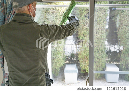 由專家清潔玻璃 121613918