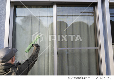 由專家清潔玻璃 121613939