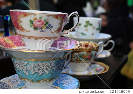 Tableware displayed at an antique market Tableware displayed at an antique market 121616009