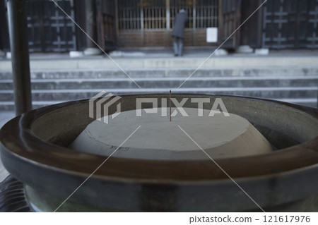 南禪寺:發光的香爐!今天第一炷香! 南禪寺:發光的香爐!今天第一炷香! 121617976