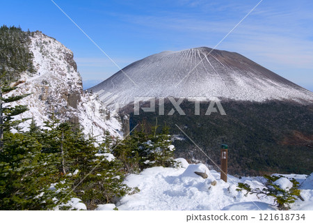 Tomi's Head and Mount Asama as seen from Yari-ga-saya, Komoro City, Nagano Prefecture 121618734