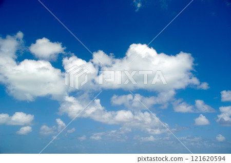 Cumulus clouds 121620594