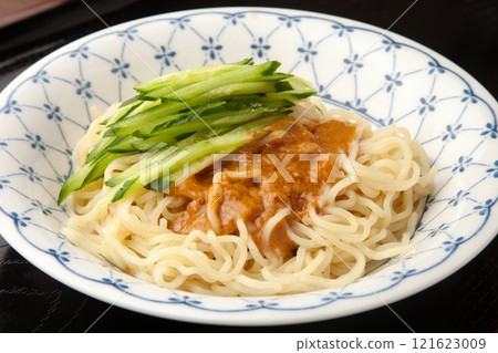 台灣涼麵 121623009