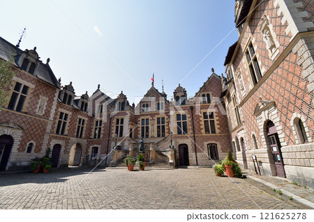 Orléans, France. Groslot House. Photo taken on August 22, 2024. 121625278