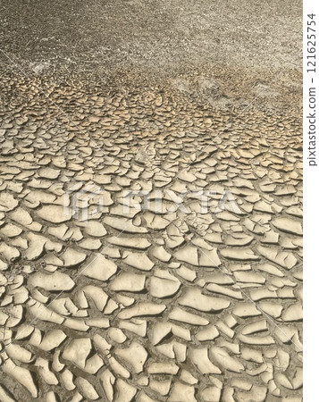 破碎的地面 121625754