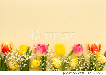Easter eggs with tulips and gypsophila Easter eggs with tulips and gypsophila 121626542
