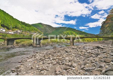 [Kamioka Submerged Bridge (Shimanto River)] Kamioka, Shimanto Town, Takaoka District, Kochi Prefecture 121628183