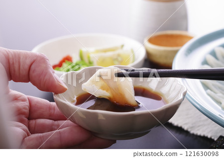 美味的河豚刺身拼盤（附筷子） 121630098