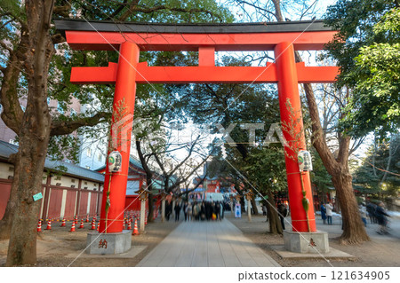 東京都新宿區歌舞伎町花園神社 121634905