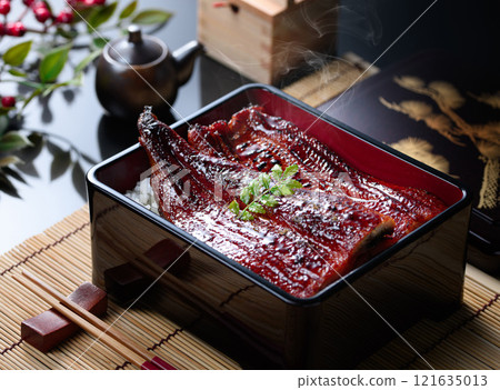 烤鰻魚，肥美亮澤的國產鰻魚蓋飯 121635013