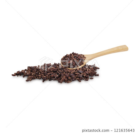 Cocoa nibs that are strong and have not undergone any processing other than roasting and shelling isolated on  white background 121635643