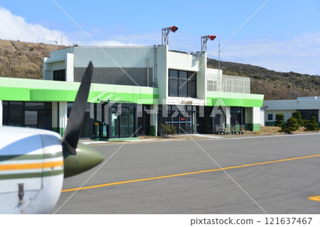 Kozu Island airport Kozu Island airport 121637467