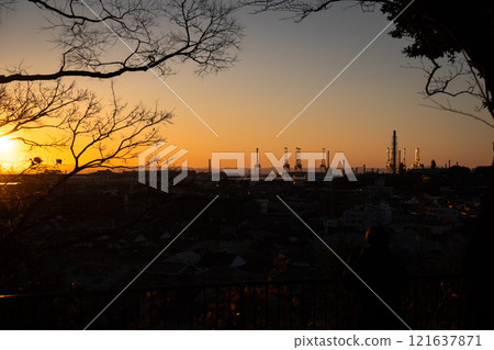 廠區和日出 廠區和日出 121637871