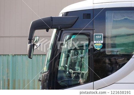 大型觀光巴士 121638191