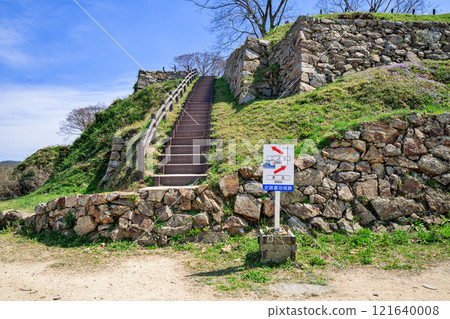 <島根縣>月山戶田城 - 三之丸遺址的階梯石牆 <島根縣>月山戶田城 - 三之丸遺址的階梯石牆 121640008