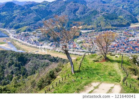 View from the ruins of Gassan-Toda Castle, Shimane Prefecture 121640041