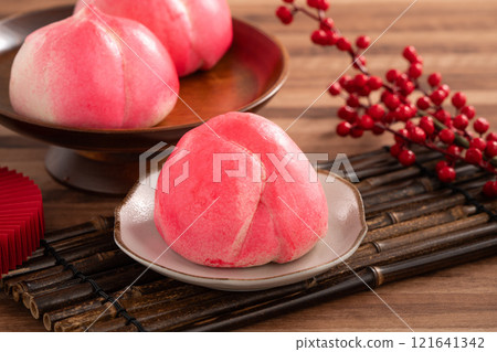 壽桃 Chinese peach birthday bun shoutao 誕生祝い 長生きのモモ 121641342