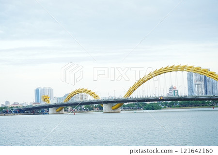 越南峴港城市景觀與龍橋 121642160