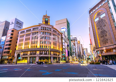 Tokyo cityscape in Japan New Year's Day... Glittering Ginza... Crowded with foreign tourists enjoying a stroll. ...Towards an era of brilliance = Reiwa 7 121642825