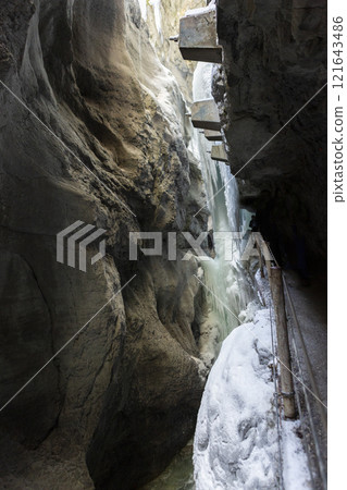 Partnachklamm or Partnach gorge in wintertime 121643486